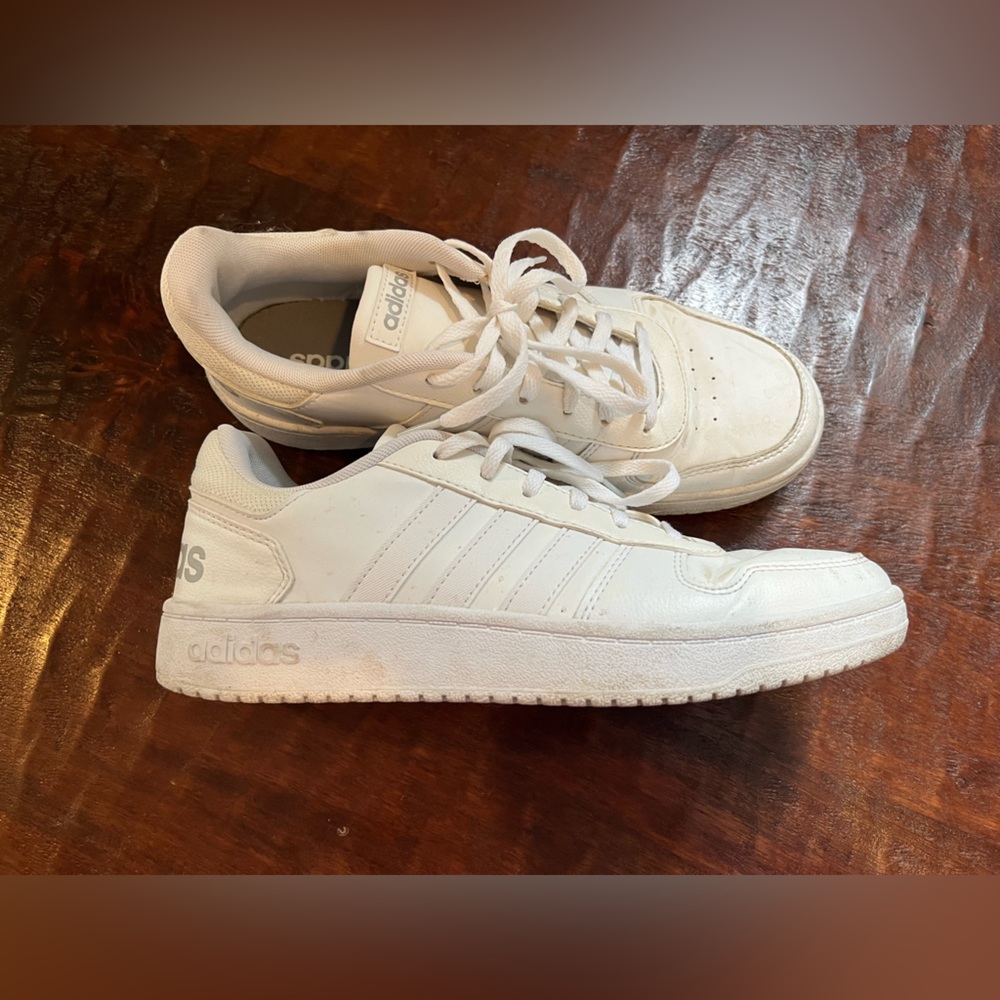 Adidas White Sneakers Size 8 Women’s Shoes Classic Tennis